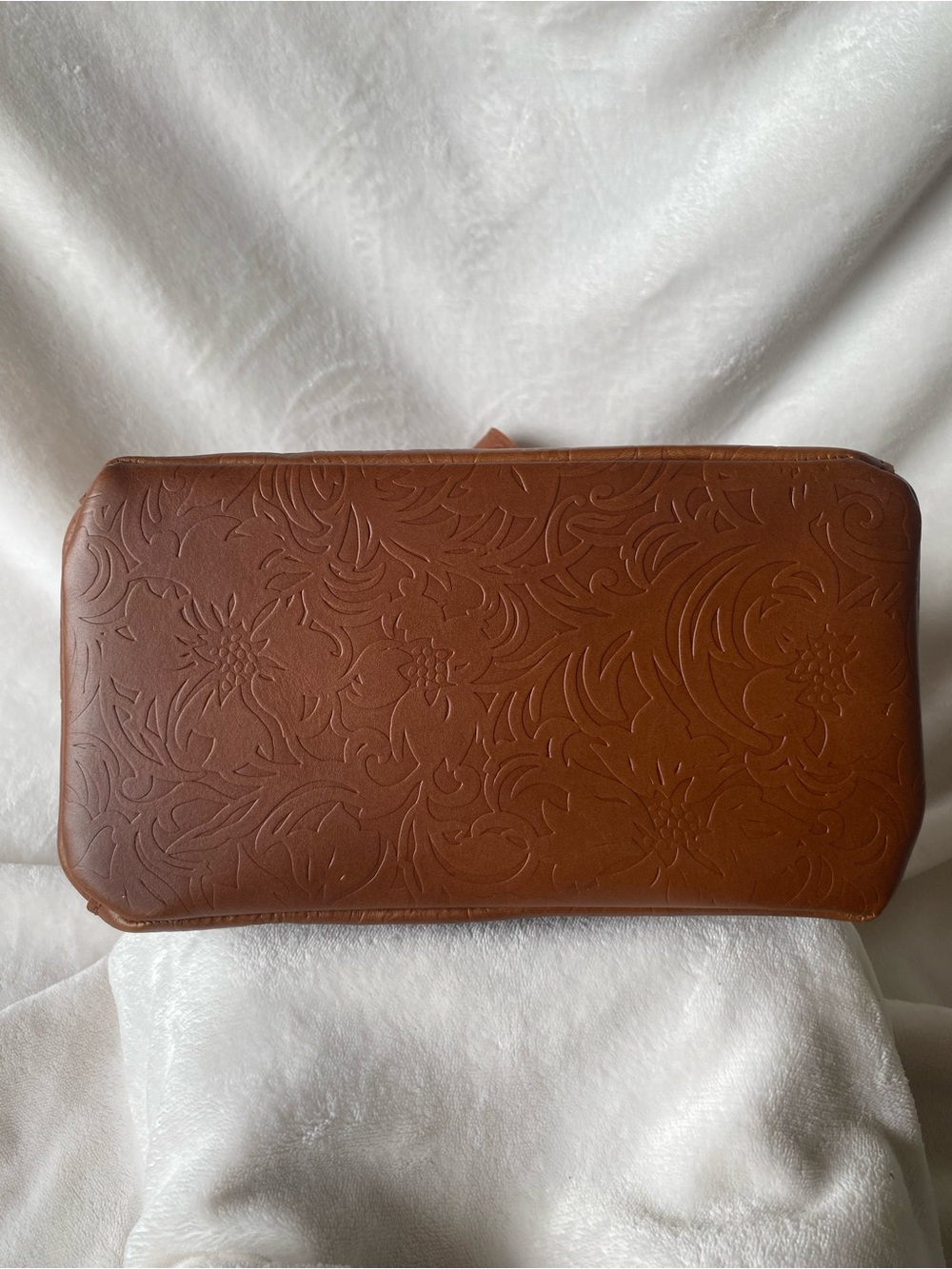 Portland Leather Goods Meadow Butterfly Bucket Bag - Picture 7 of 9